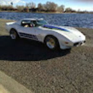 Meet your Posher, Dustin